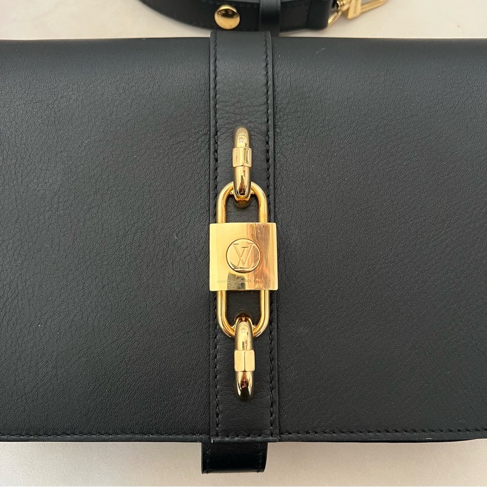 Louis Vuitton Black Calfskin Rendez-Vous Adjustable Shoulder Strap Bag AuthPurse - Picture 5 of 15